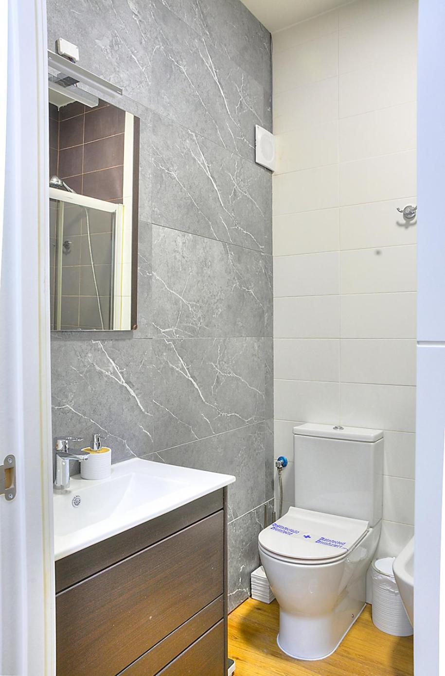 Family Luxury Argote Apartment Севиля Екстериор снимка